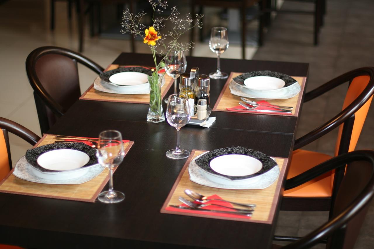 Dragasani Hotel Kilometrul Zero מראה חיצוני תמונה