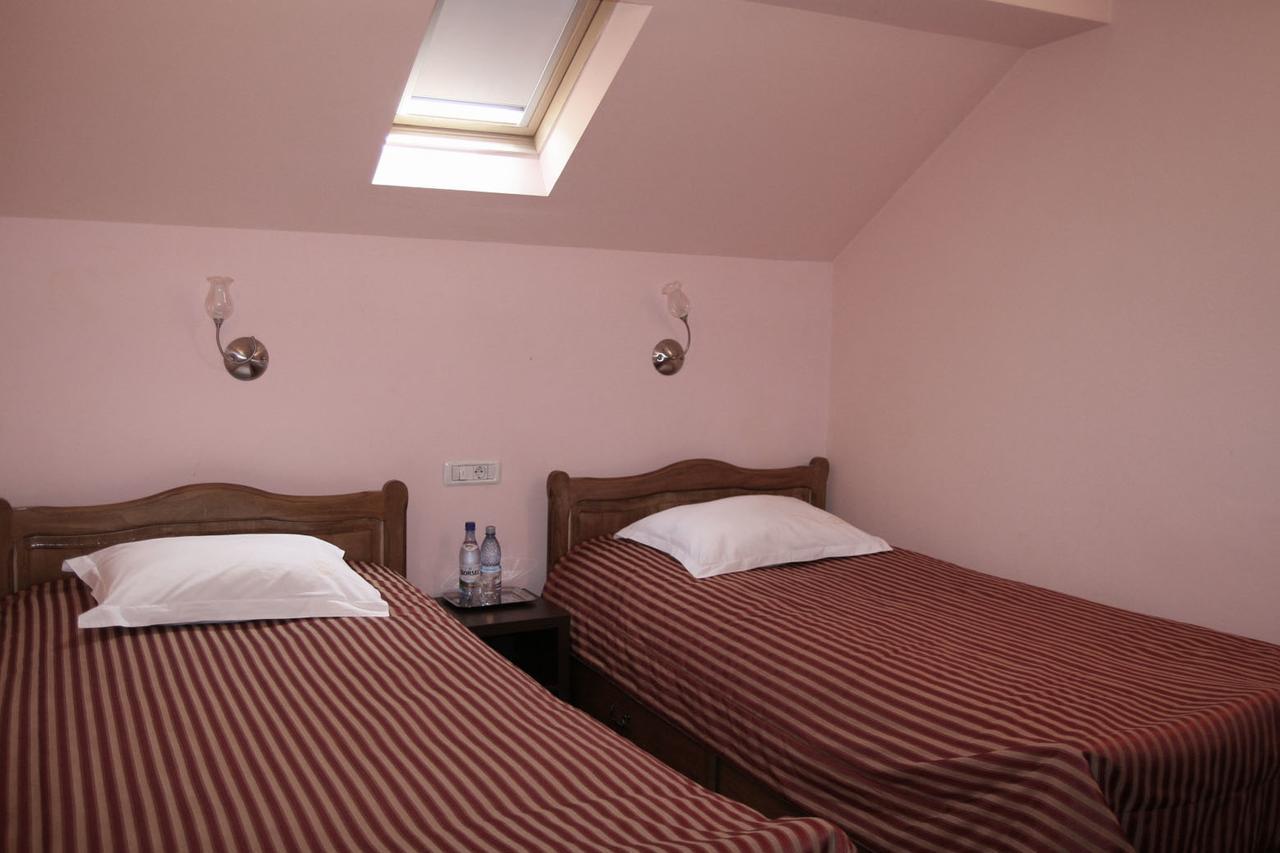 Dragasani Hotel Kilometrul Zero מראה חיצוני תמונה